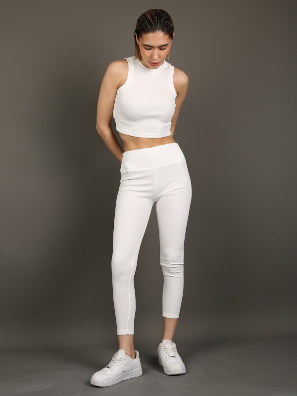 Женский спортивный комплект "White Fit" — топ и леггинсы
